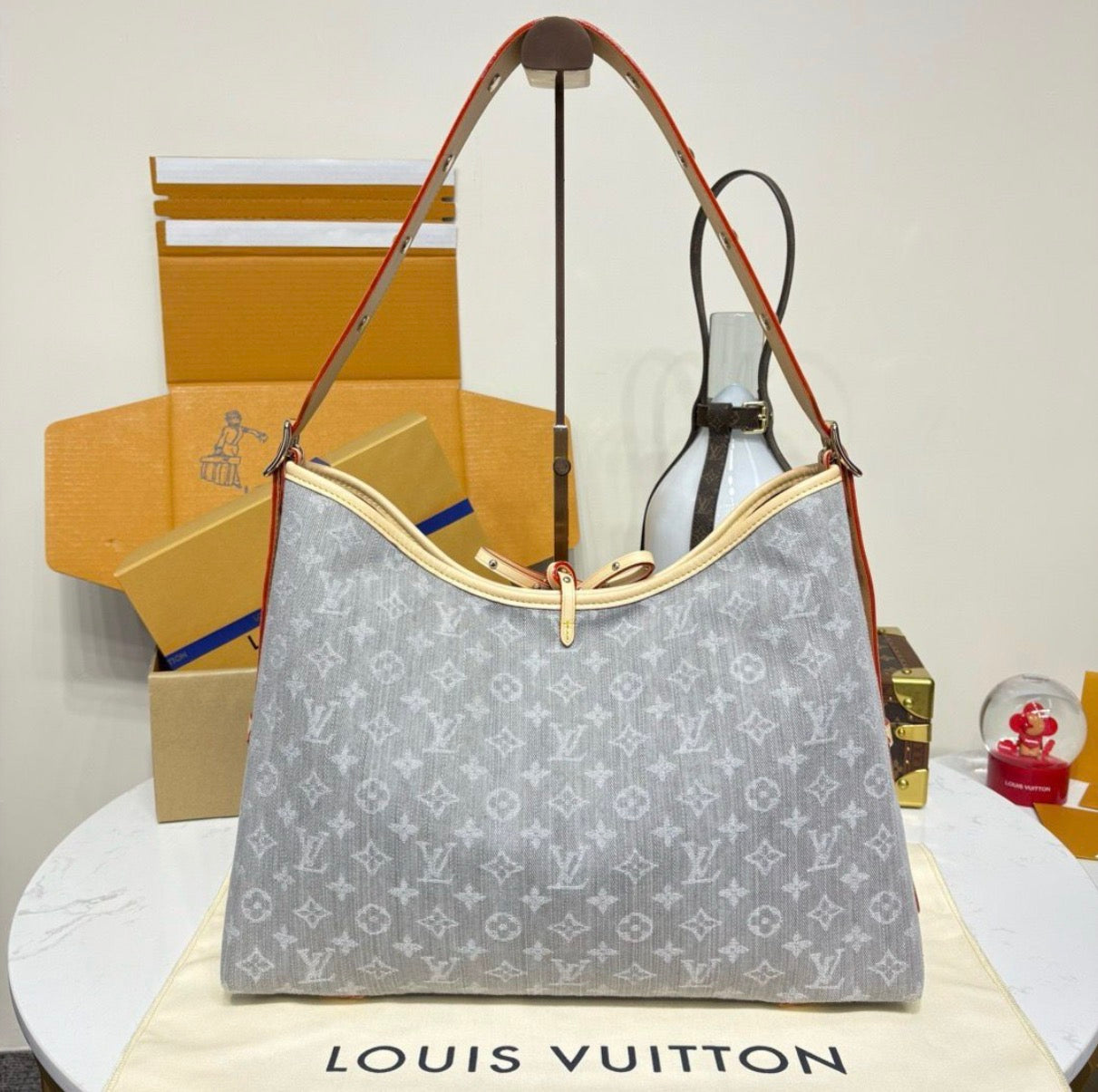 LV CarryAll MM