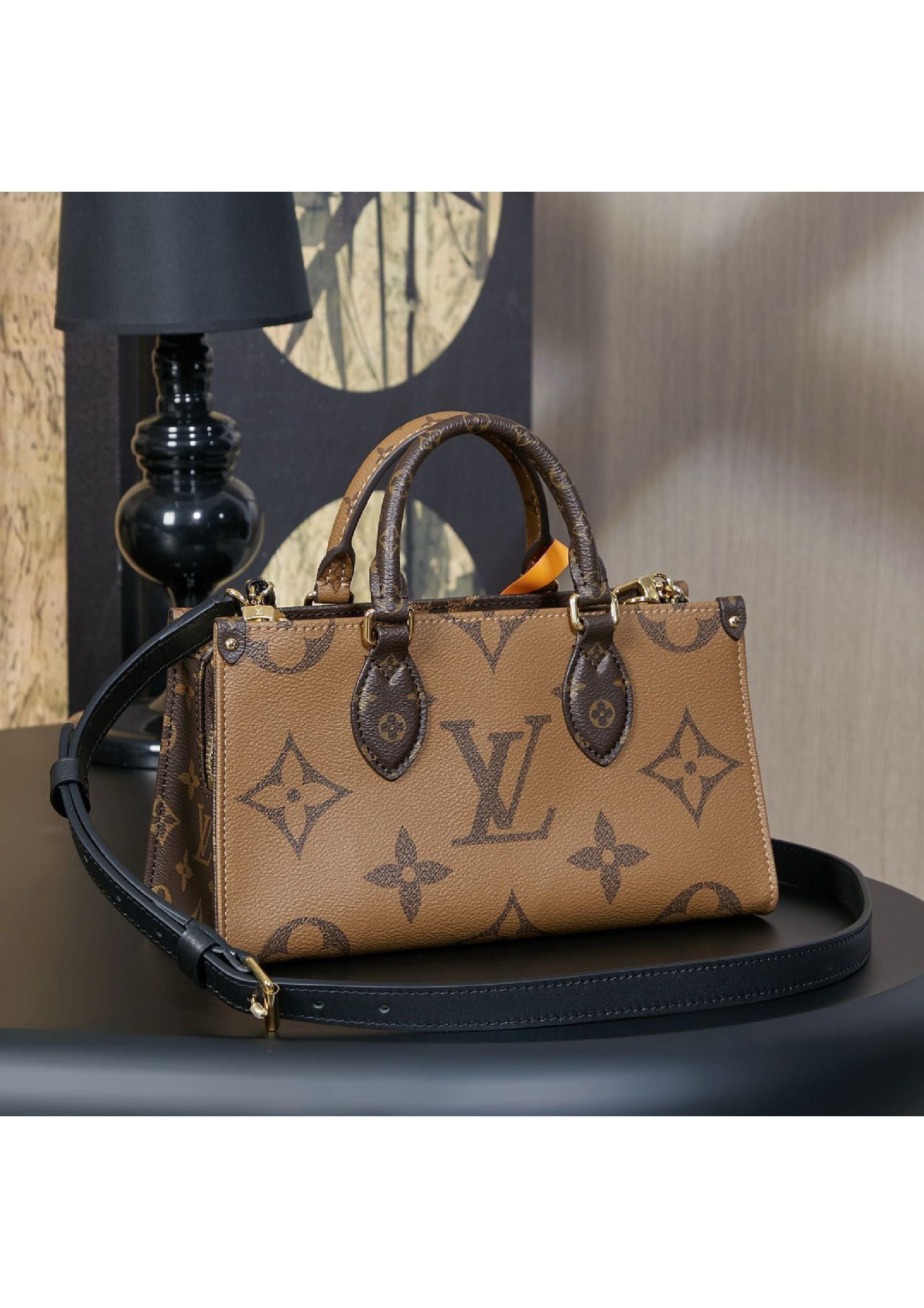 LV OnTheGo East West Chain