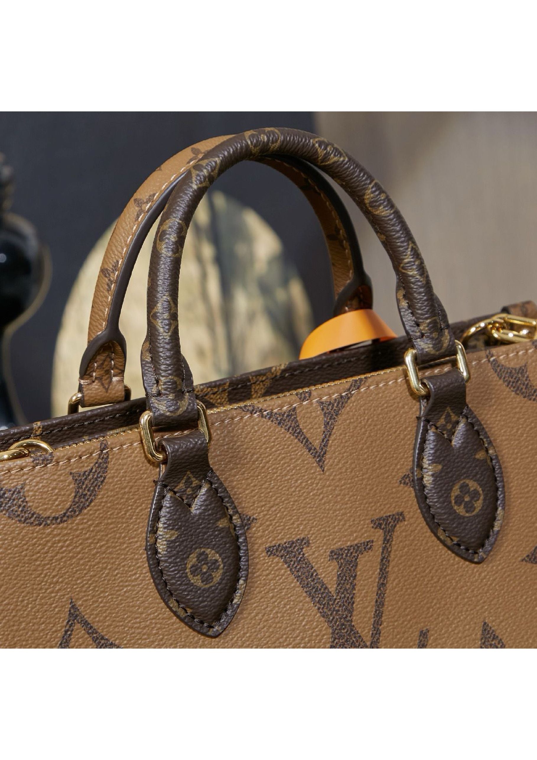 LV OnTheGo East West Chain